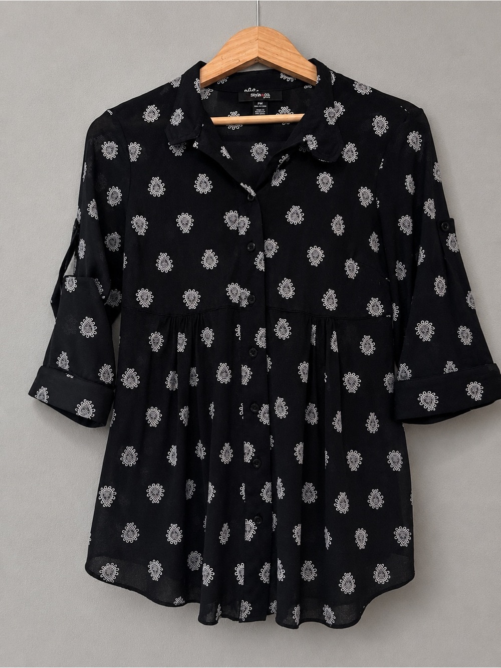 Style & Co Petite PM Black White Paisley Button Front Blouse Roll Tab Sleeve